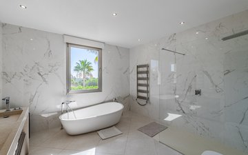Property slide 46