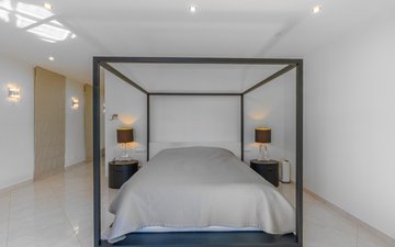 Property slide 50