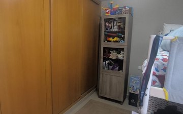 Property slide 18