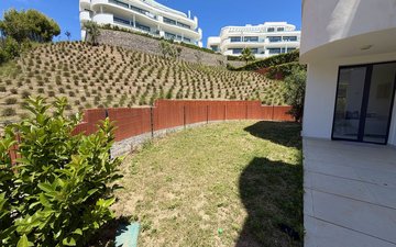 Property slide 10