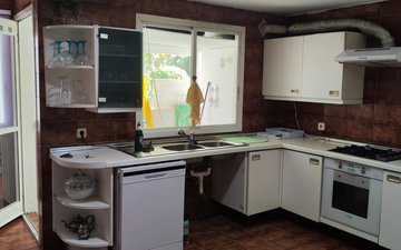 Property slide 12