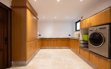 Property slide 44