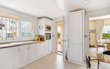 Property slide 15