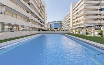 Property slide 32