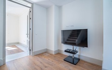 Property slide 21