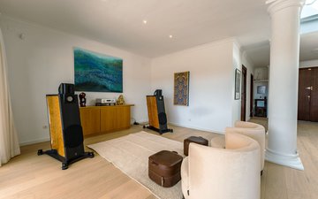 Property slide 10