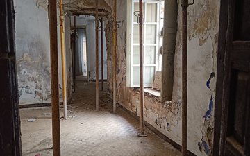 Property slide 15
