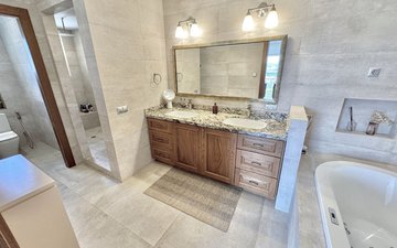 Property slide 19