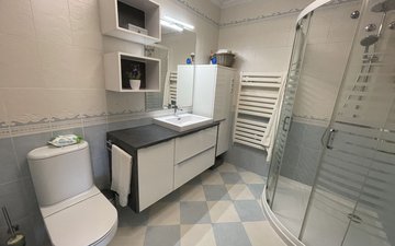 Property slide 33