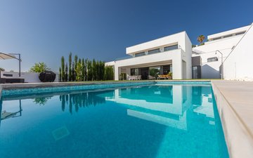 Property slide 14