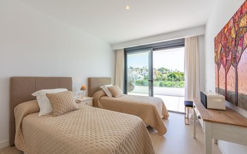 Property slide 51