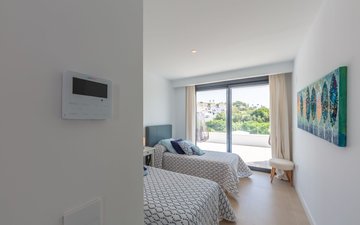 Property slide 63