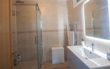 Property slide 25