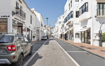 Property slide 20