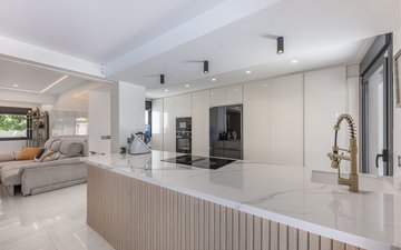 Property slide 14