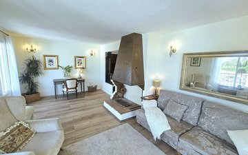 Property slide 14