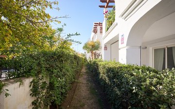 Property slide 30