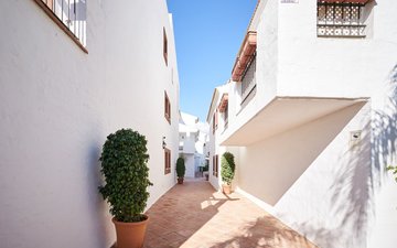 Property slide 38