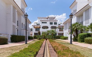 Property slide 40