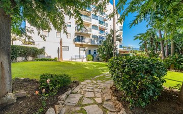 Property slide 66