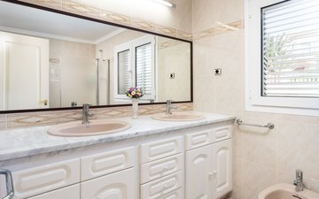 Property slide 19