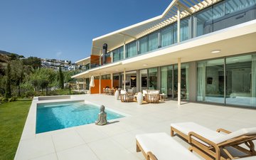 Property slide 18