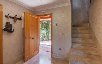 Property slide 10