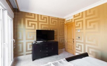 Property slide 21