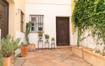 Property slide 25