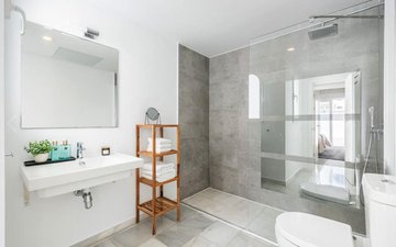 Property slide 10