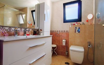 Property slide 19