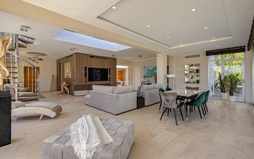 Property slide 10