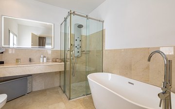 Property slide 25