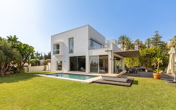 Property slide 28
