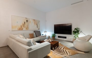 Property slide 23