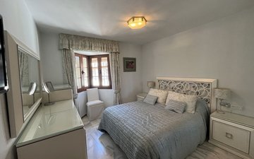 Property slide 4