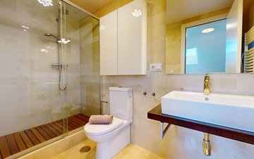 Property slide 18