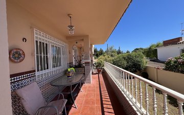 Property slide 10