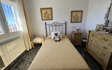 Property slide 122