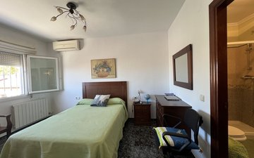Property slide 75