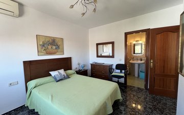 Property slide 76