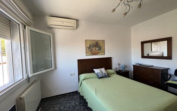 Property slide 77
