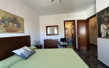 Property slide 78