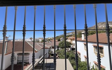 Property slide 79