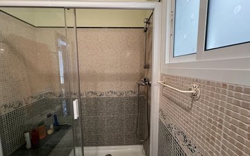 Property slide 82
