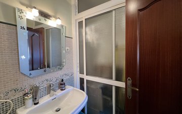 Property slide 85