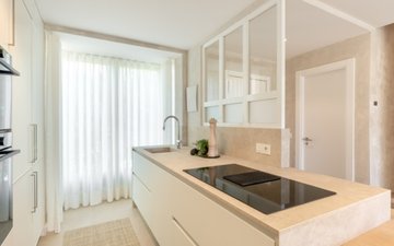 Property slide 10