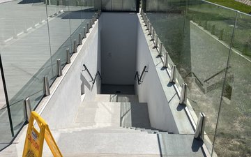 Property slide 80