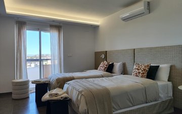 Property slide 40