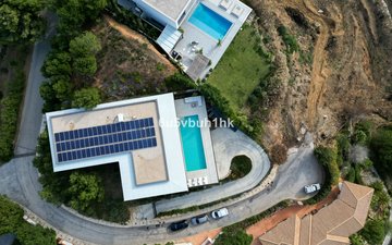 Property slide 50